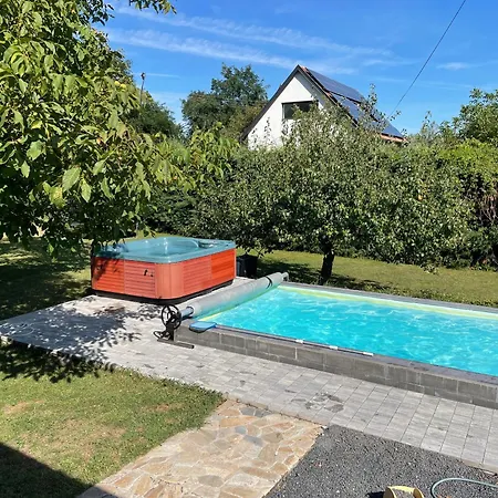 בית נופש Rozsako Nyaralo בדקסוניטומאי