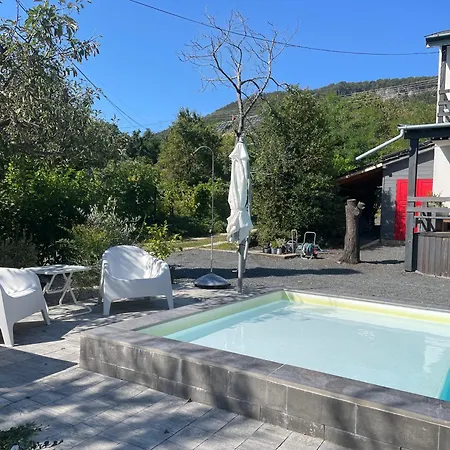 Rozsako Nyaralo * バダチョニトマイ