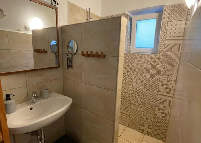 Rózsakő * Badacsonytomaj